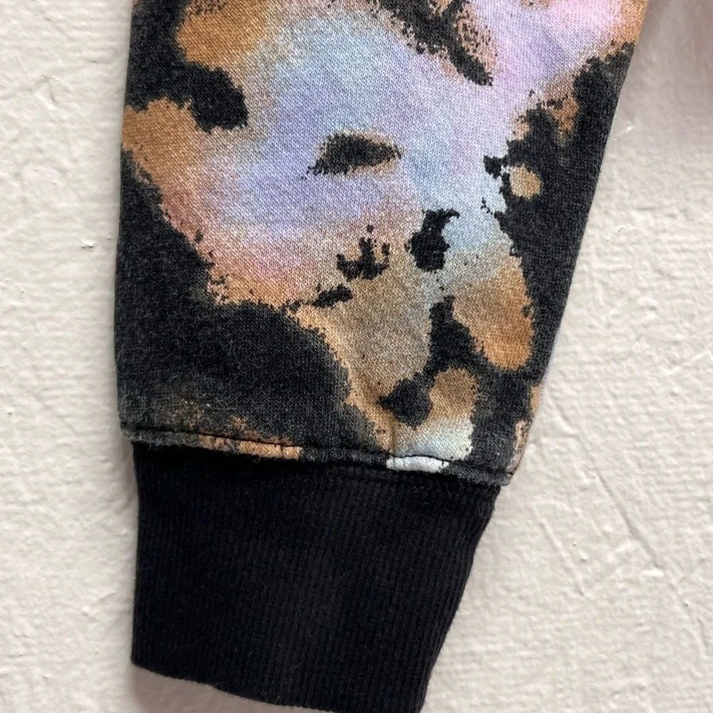 𝅺WILD Fable Women's Hoodie Cropped Hoodie - Black Multi Tie Dye - Picture 7 of 12